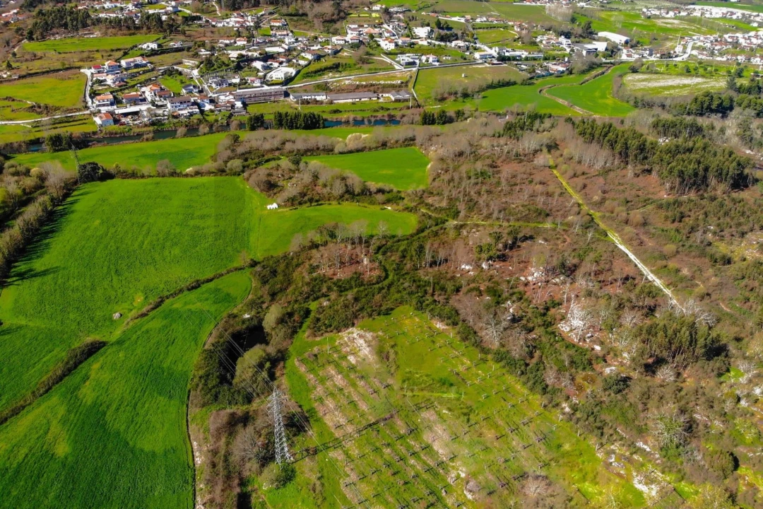 Terreno para Venda em Gondar Foto 62