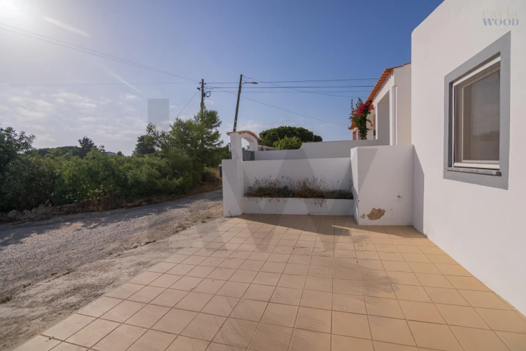 Moradia T4 para Venda em Guia Foto 15