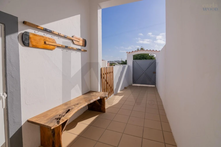 Moradia T4 para Venda em Guia Foto 49