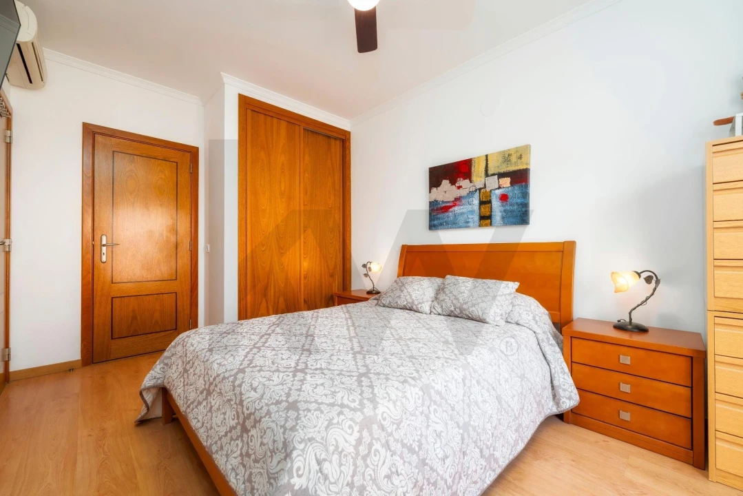 Apartamento T2 para Venda em Vila Real de Santo Antonio Foto 14