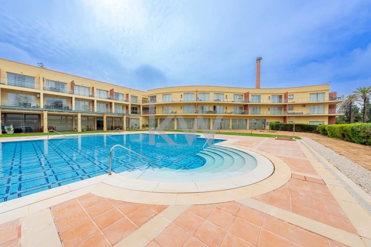 Apartamento T1 para Venda em Estômbar e Parchal Foto 20