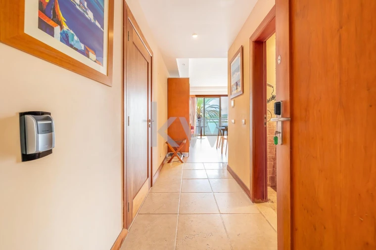 Apartamento T1 para Venda em Estômbar e Parchal Foto 3