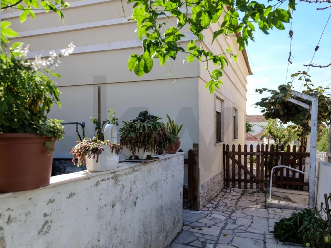 Moradia T3 para Venda em Venda do Pinheiro e Santo Estêvão das Galés Foto 28