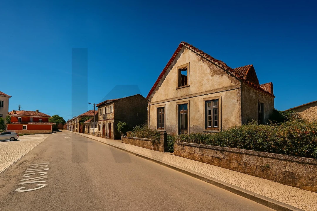 Moradia T5 para Venda em Figueira de Castelo Rodrigo Foto 3