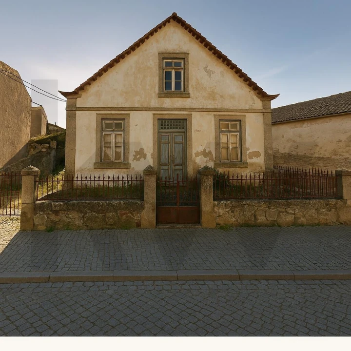 Moradia T5 para Venda em Figueira de Castelo Rodrigo Foto 2