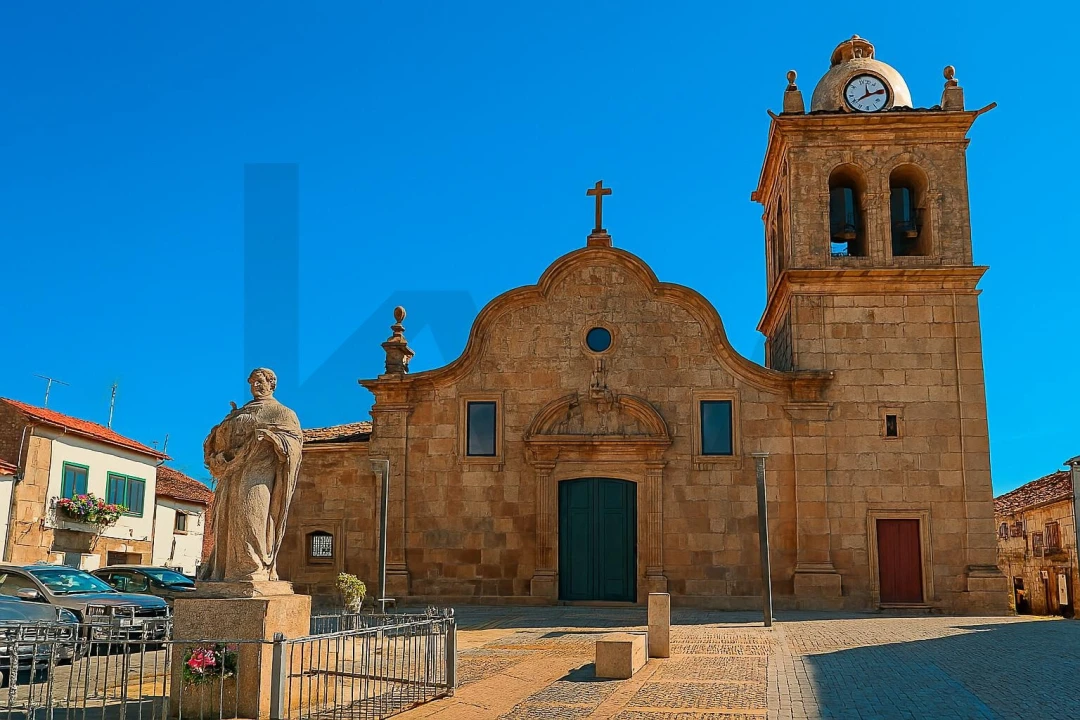 Moradia T5 para Venda em Figueira de Castelo Rodrigo Foto 13