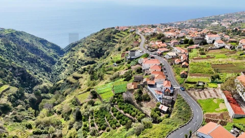 Moradia T3 para Venda em Arco da Calheta