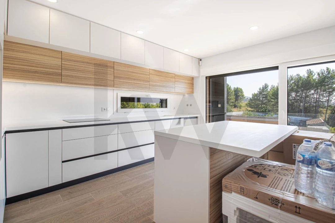 Moradia T4 para Venda em Vialonga Foto 11