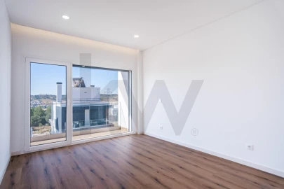 Moradia T4 para Venda em Vialonga