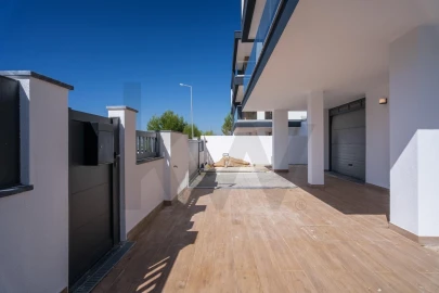 Moradia T4 para Venda em Vialonga