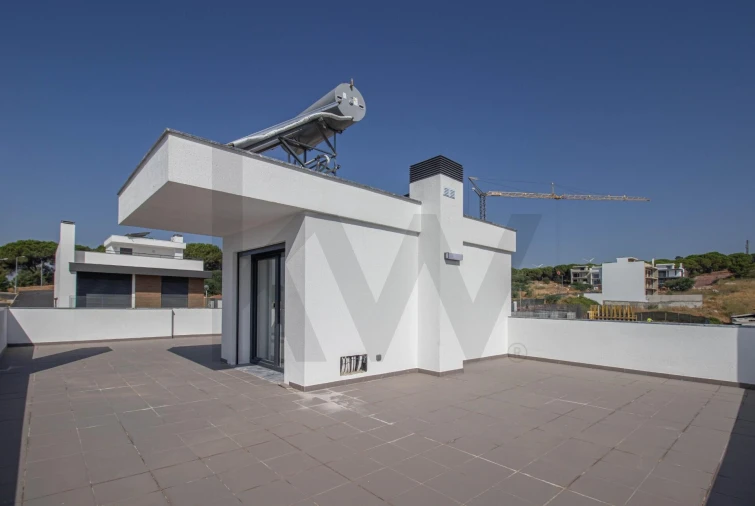 Moradia T4 para Venda em Vialonga Foto 15