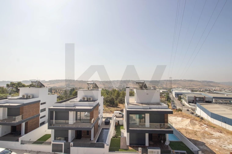 Moradia T4 para Venda em Vialonga