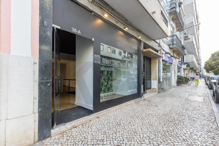 Loja para Venda em Campo de Ourique