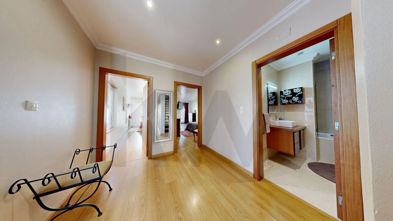 Prédio para Venda em Nossa Senhora da Vila, Nossa Senhora do Bispo e Silveiras Foto 17