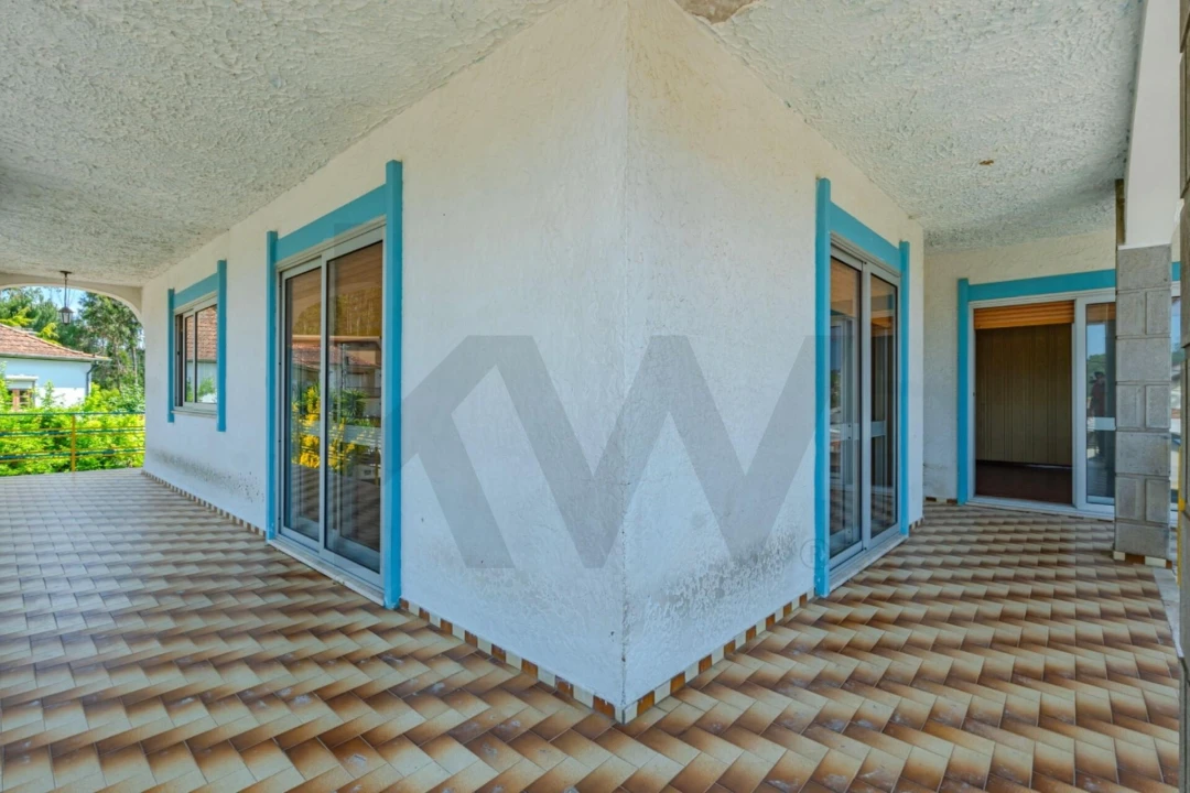 Moradia T7 para Venda em Argoncilhe Foto 21