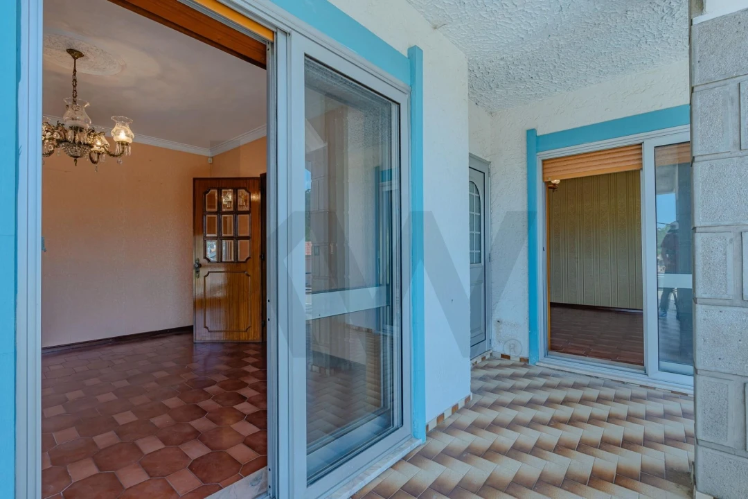 Moradia T7 para Venda em Argoncilhe Foto 26