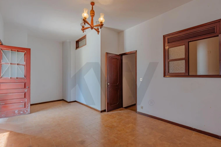 Moradia T7 para Venda em Argoncilhe Foto 58