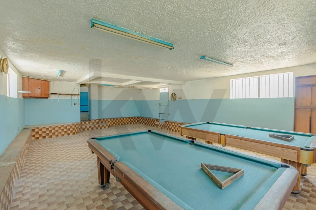 Moradia T7 para Venda em Argoncilhe Foto 50