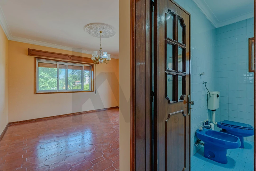 Moradia T7 para Venda em Argoncilhe Foto 27