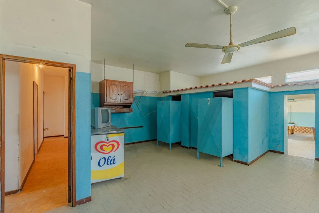 Moradia T7 para Venda em Argoncilhe Foto 48