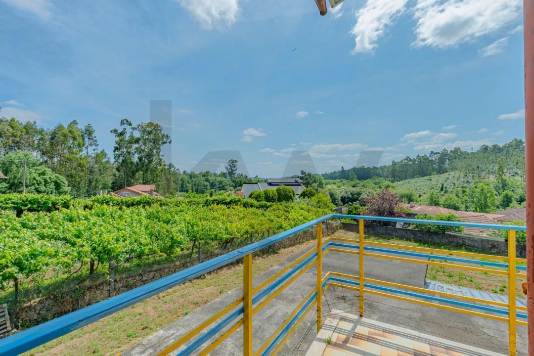 Moradia T7 para Venda em Argoncilhe Foto 33