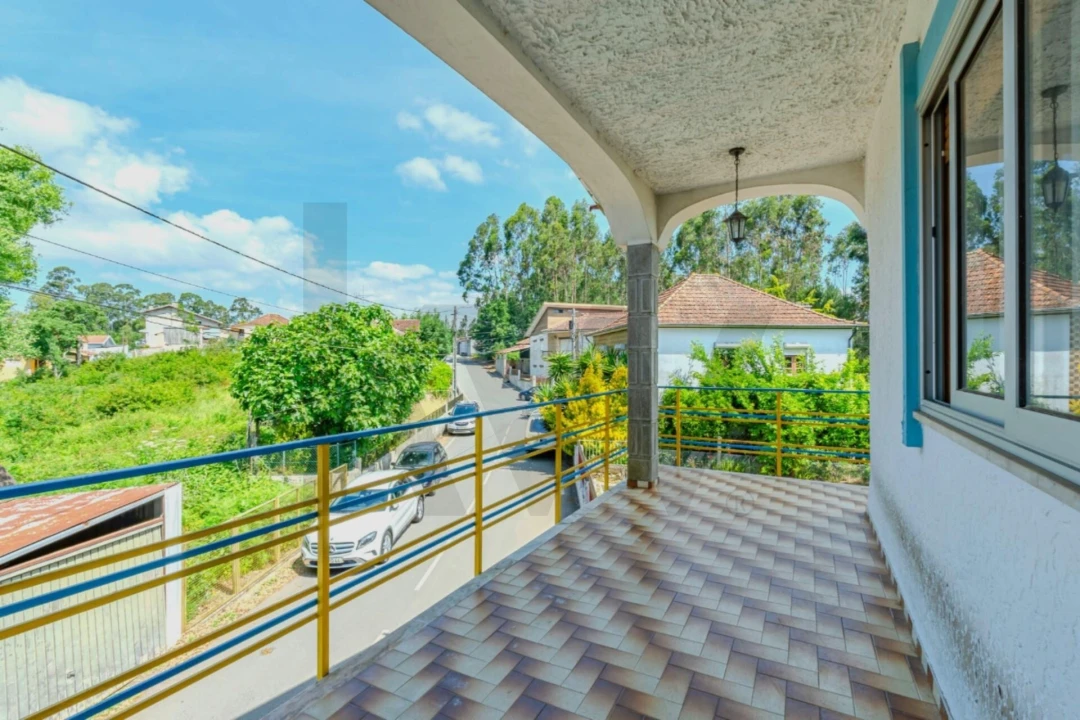 Moradia T7 para Venda em Argoncilhe Foto 23