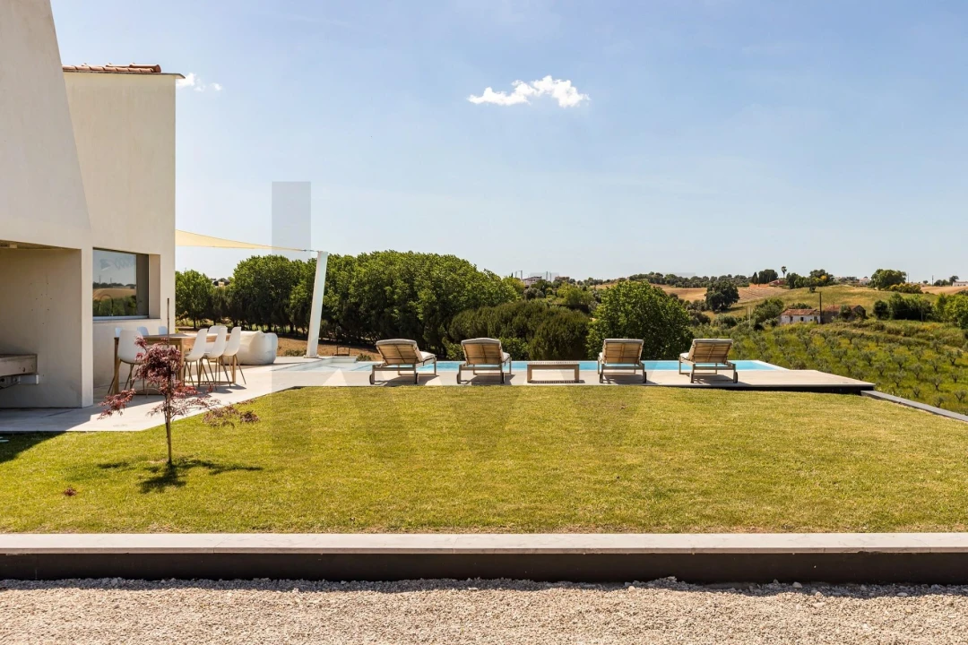 Moradia T4 para Venda em Achete, Azoia de Baixo e Póvoa de Santarém Foto 43