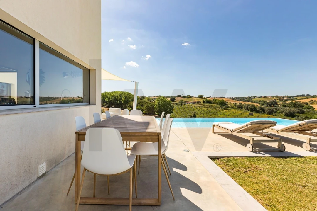 Moradia T4 para Venda em Achete, Azoia de Baixo e Póvoa de Santarém Foto 9