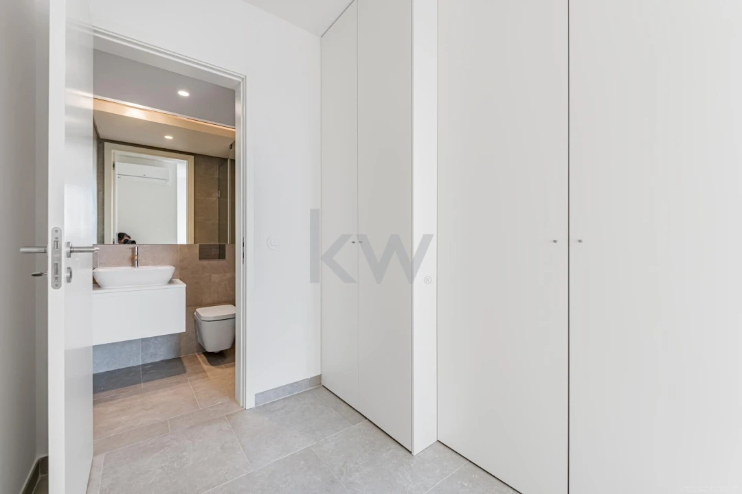 Apartamento T4 para Venda em Algés, Linda-A-Velha e Cruz Quebrada-Dafundo Foto 9