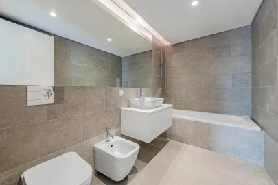 Apartamento T4 para Venda em Algés, Linda-A-Velha e Cruz Quebrada-Dafundo