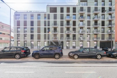 Apartamento T4 para Venda em Algés, Linda-A-Velha e Cruz Quebrada-Dafundo