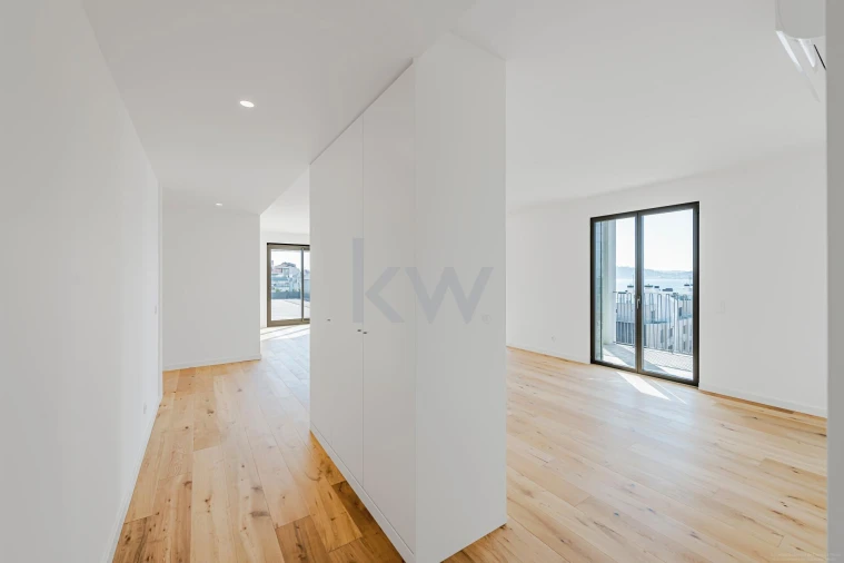 Apartamento T4 para Venda em Algés, Linda-A-Velha e Cruz Quebrada-Dafundo Foto 3
