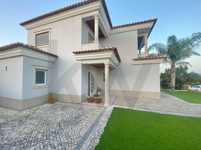 Moradia T3 para Venda em Valado dos Frades Foto 35