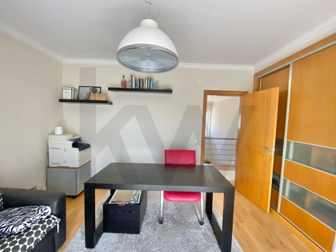 Moradia T3 para Venda em Valado dos Frades Foto 23