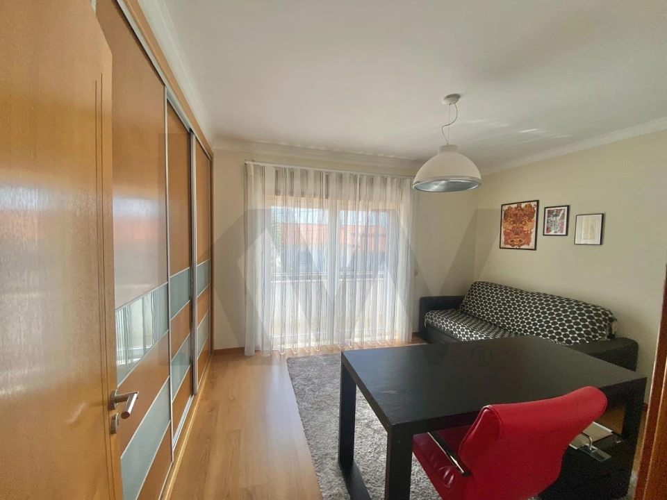 Moradia T3 para Venda em Valado dos Frades Foto 14