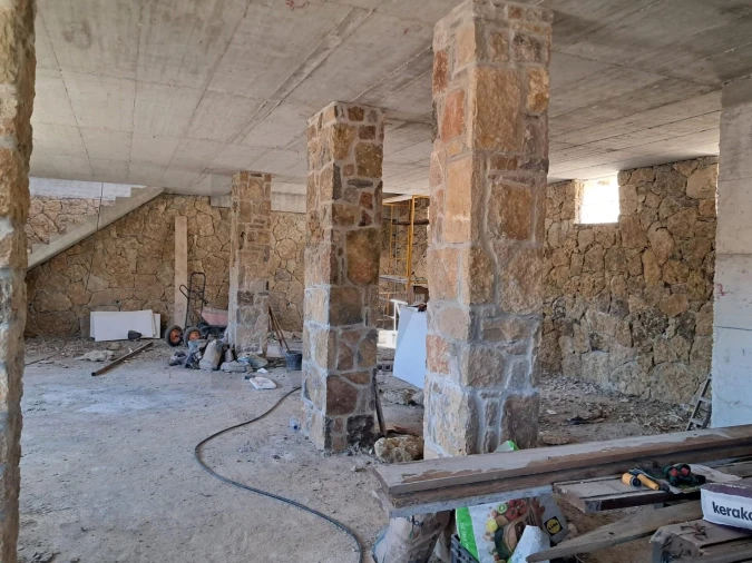 Moradia T5 para Venda em Igreja Nova e Cheleiros Foto 17