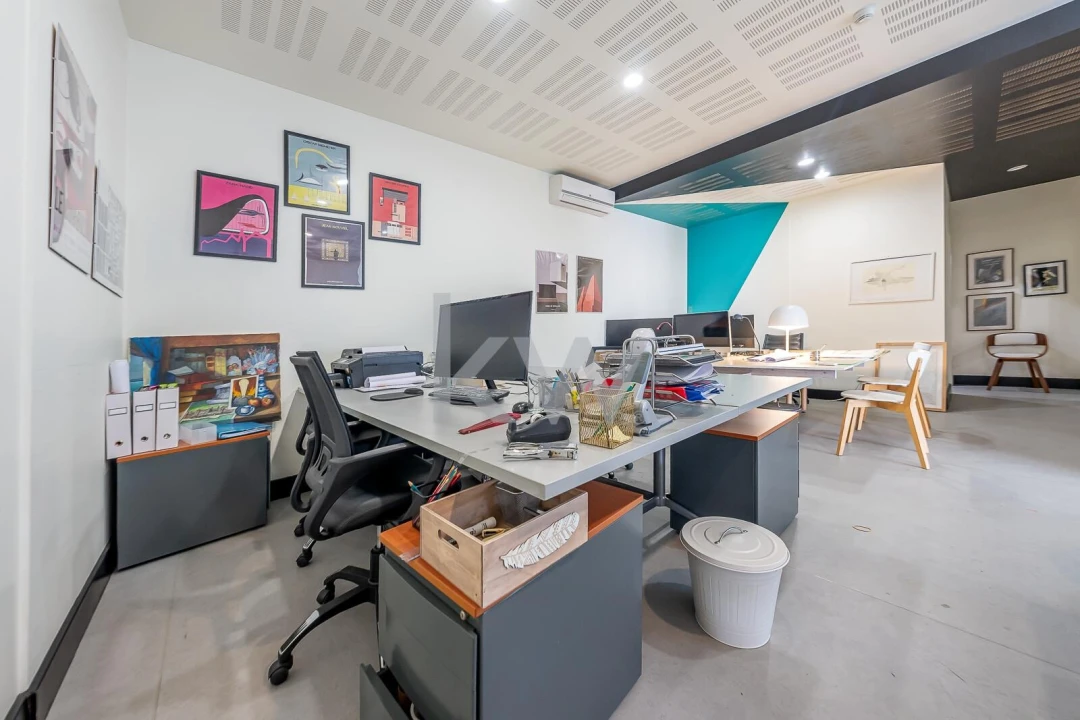 Loja para Venda em Alvalade Foto 8