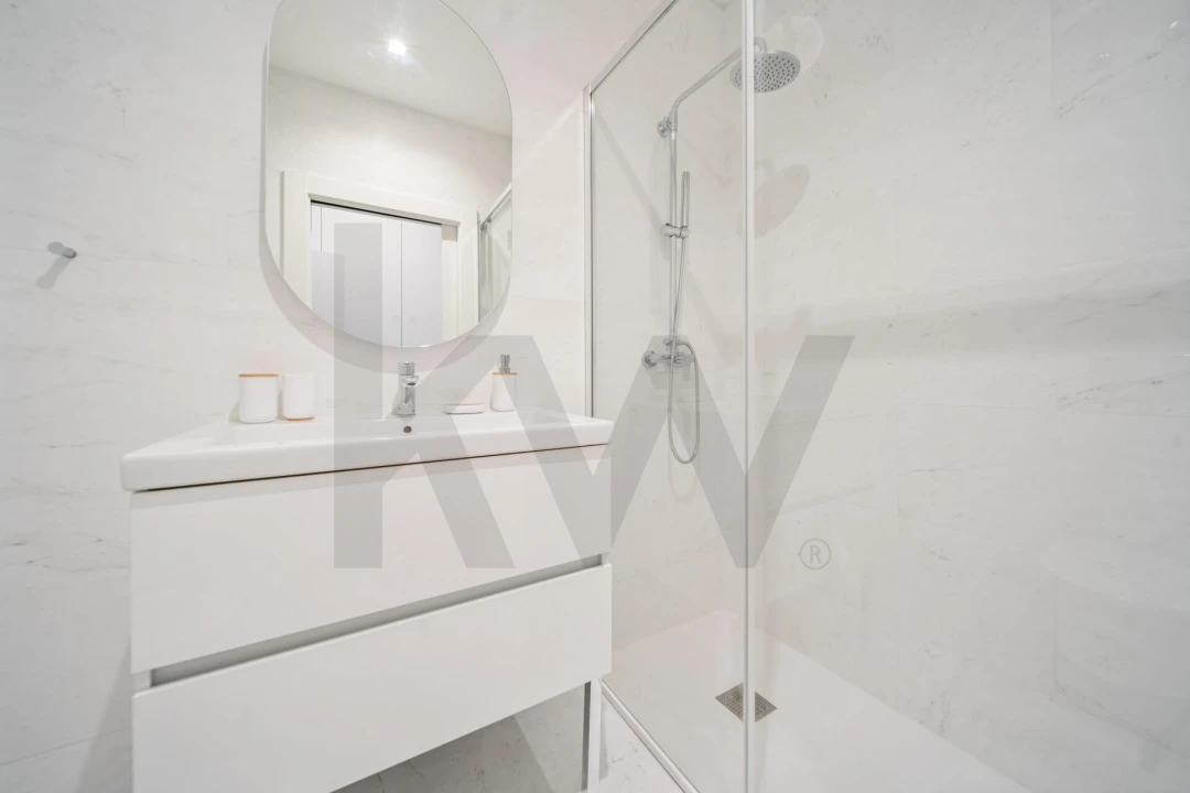 Apartamento T2 para Venda em São Martinho Foto 22