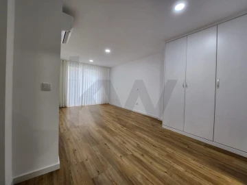 Apartamento T1 para Venda em Requeixo, Nossa Senhora de Fátima e Nariz