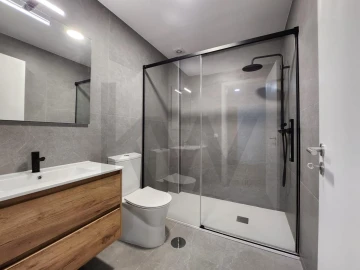 Apartamento T1 para Venda em Requeixo, Nossa Senhora de Fátima e Nariz