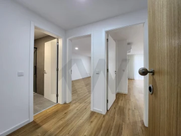 Apartamento T1 para Venda em Requeixo, Nossa Senhora de Fátima e Nariz