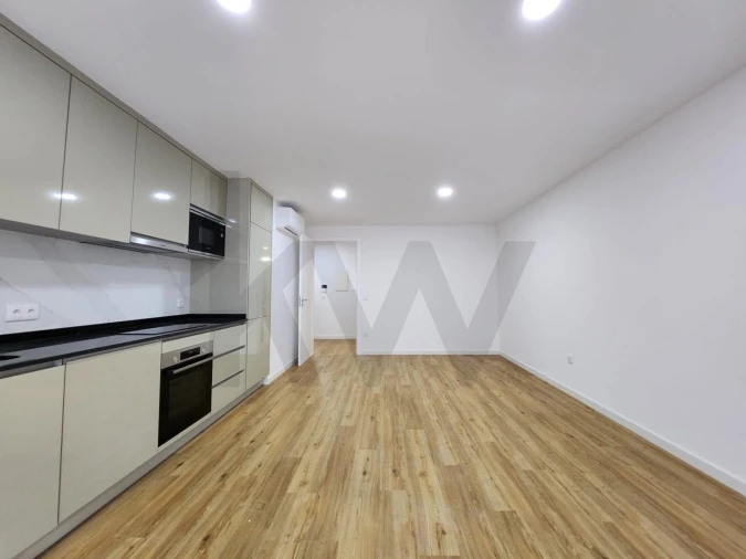 Apartamento T1 para Venda em Requeixo, Nossa Senhora de Fátima e Nariz Foto 4