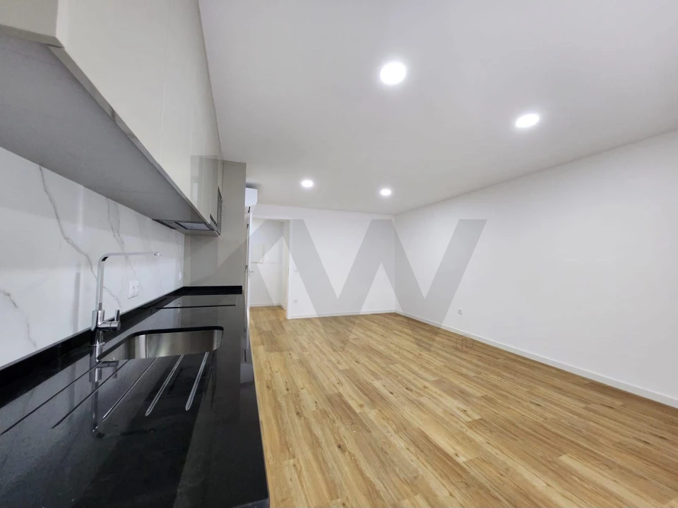 Apartamento T1 para Venda em Requeixo, Nossa Senhora de Fátima e Nariz Foto 5