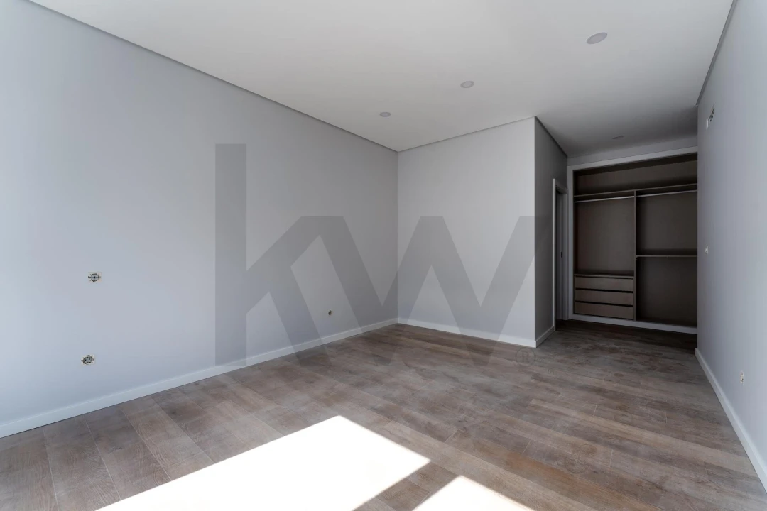 Moradia T3 para Venda em Santo Isidoro Foto 20