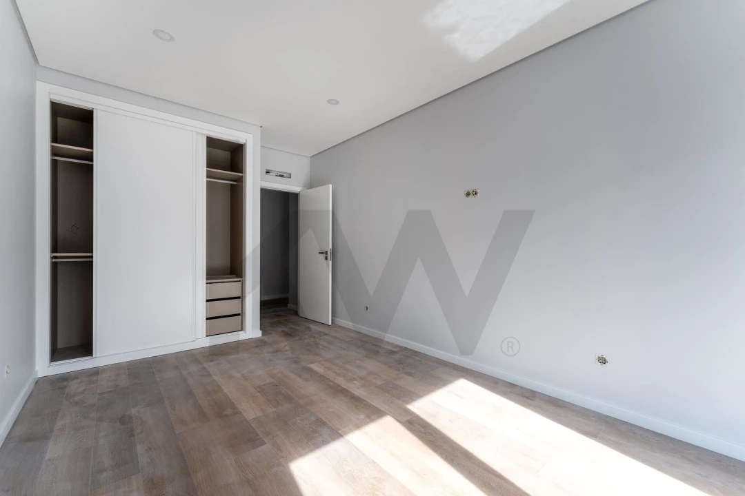 Moradia T3 para Venda em Santo Isidoro Foto 13