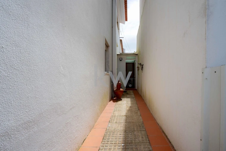 Moradia T1 para Venda em Agualva e Mira-Sintra Foto 16