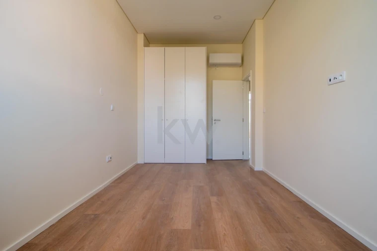 Apartamento T3 para Venda em Gulpilhares e Valadares Foto 4