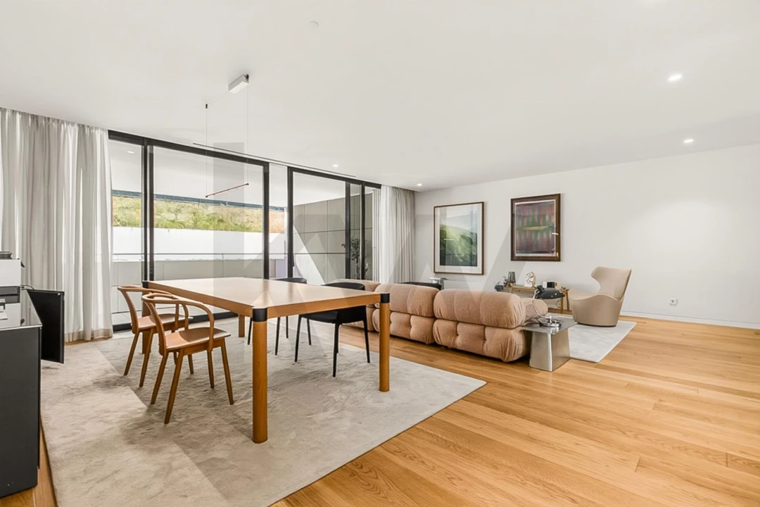 Apartamento T4 para Venda em Aldoar, Foz do Douro e Nevogilde Foto 3