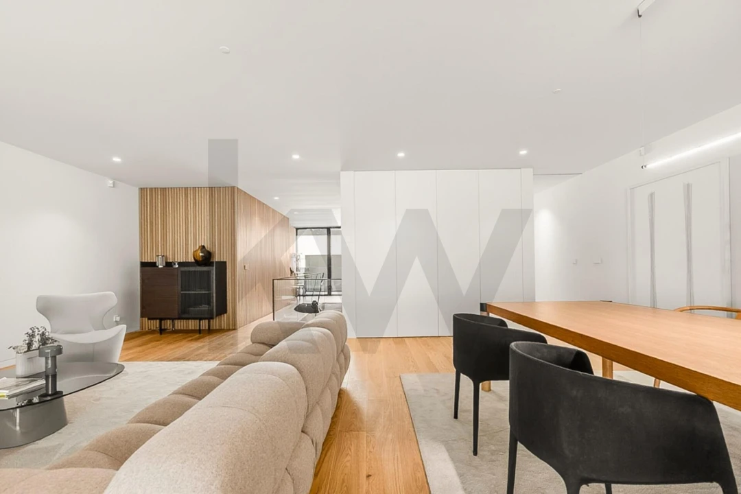 Apartamento T4 para Venda em Aldoar, Foz do Douro e Nevogilde Foto 4
