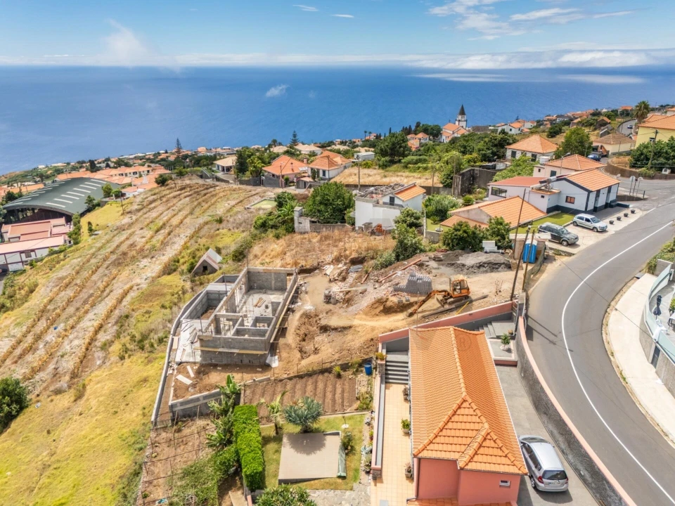 Moradia T3 para Venda em Estreito da Calheta Foto 6